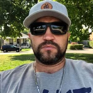 Meet your Posher, Roberto